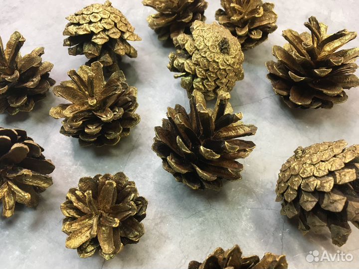 Шишки сосновые крашеные под золото 25 шт