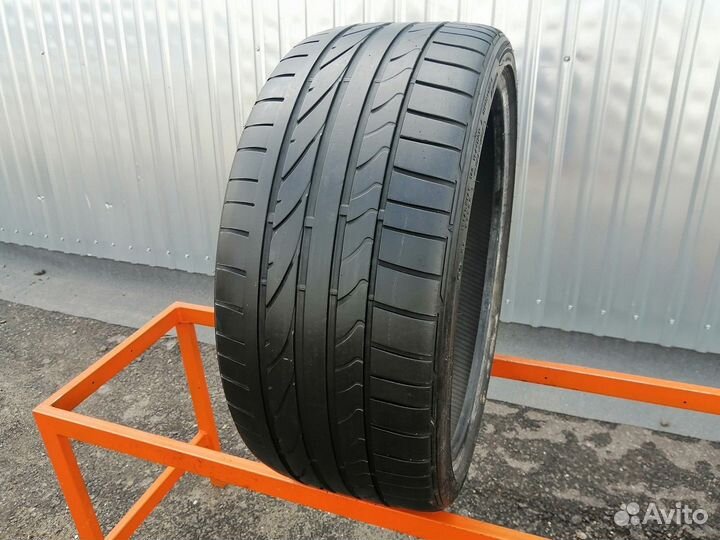 Bridgestone Potenza RE050A 235/35 R19 91Y