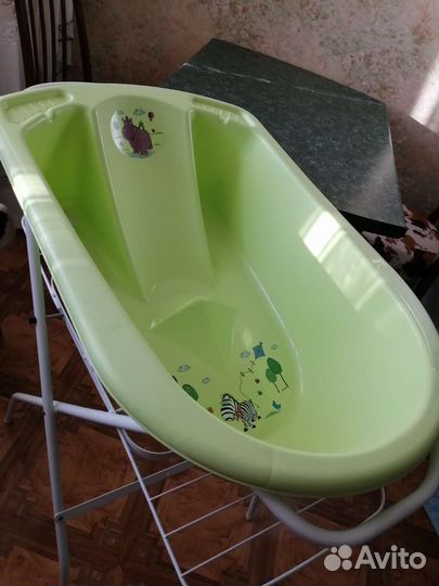 Ванночка для купания с горкой
