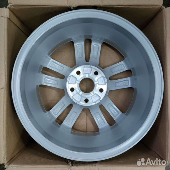 Диск колесный 5N0601025R 8Z8