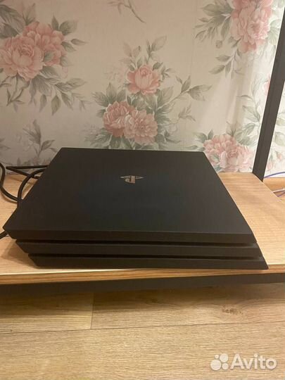 Sony playstation PS4 pro 1тб