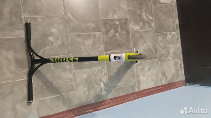 Трюковой самокат