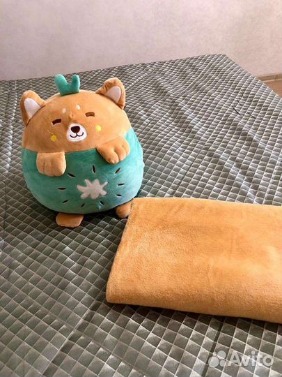 Мягкая игрушка с пледом