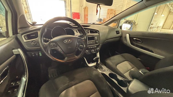 Kia Ceed 1.6 AT, 2013, 170 236 км