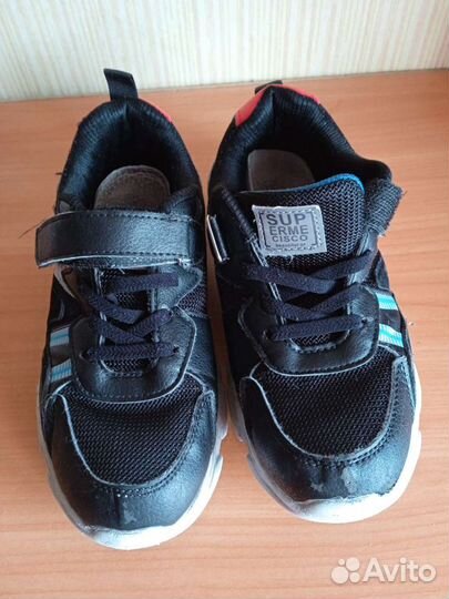 Кроссовки 33р, ботинки деми. 33р