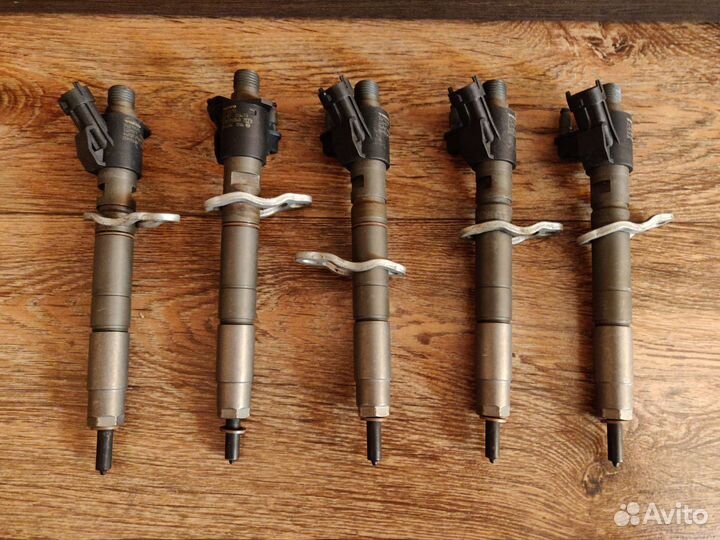 Форсунка топливная Вольво 2.4