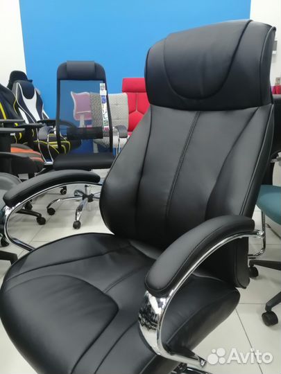Офисное кресло новое