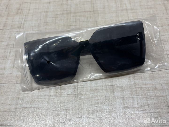 Солнцезащитные очки женские новые