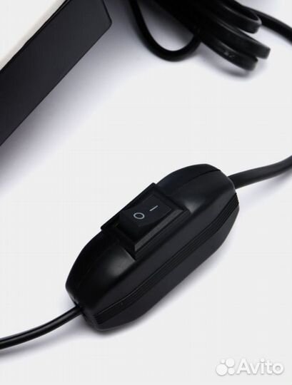 Вытяжка пылесос для маникюра Runail новый