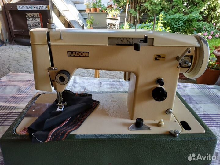 Швейная машина Radom