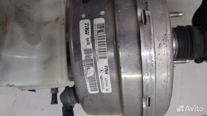 Цилиндр тормозной главный Mercedes ML W166 2011, 2013