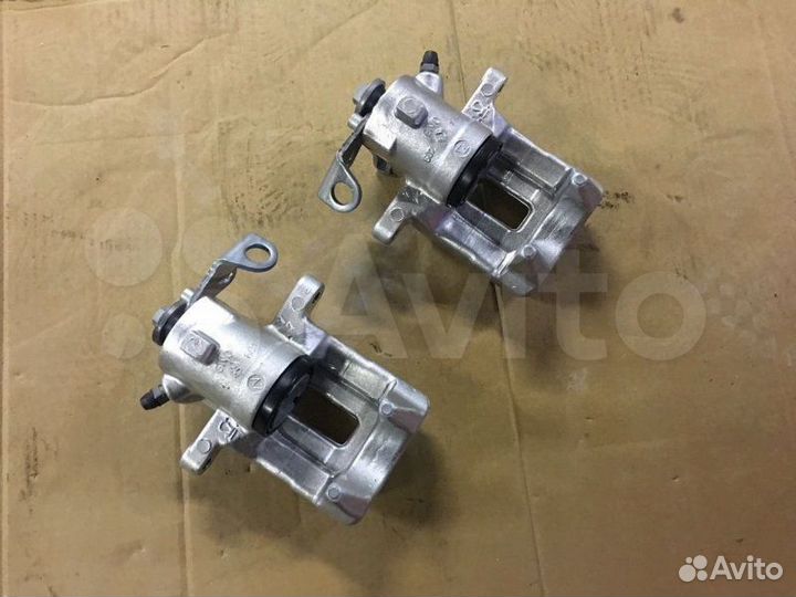 Тормозные суппорта задние VW Golf 4, Audi A3