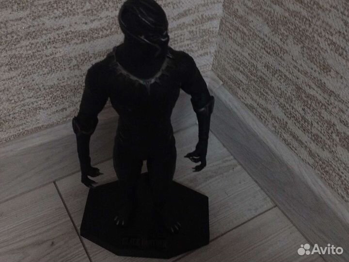 Black Panther коллекционная фигурка