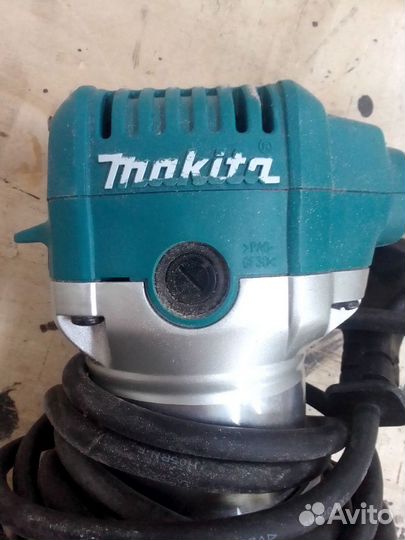 Кромочны фрезер Makita rt0700c