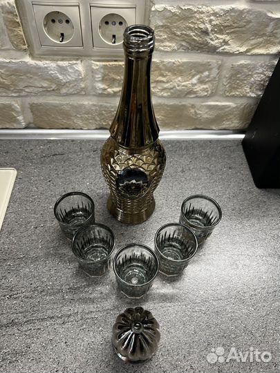 Графин и стопки