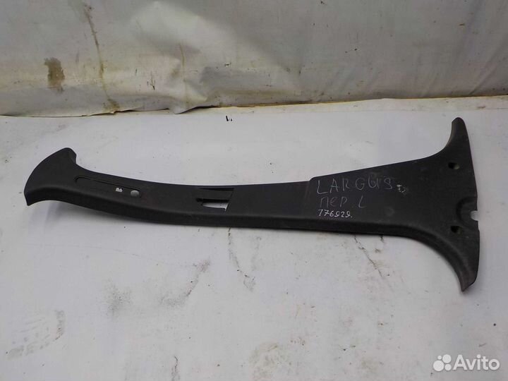 Накладка средней стойки LADA largus