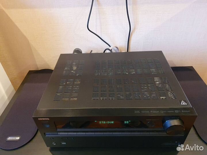 Onkyo TX-NR737
