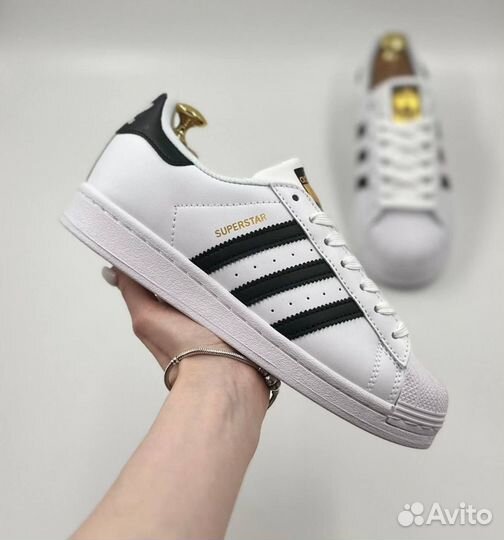 Кроссовки женские Adidas Superstar