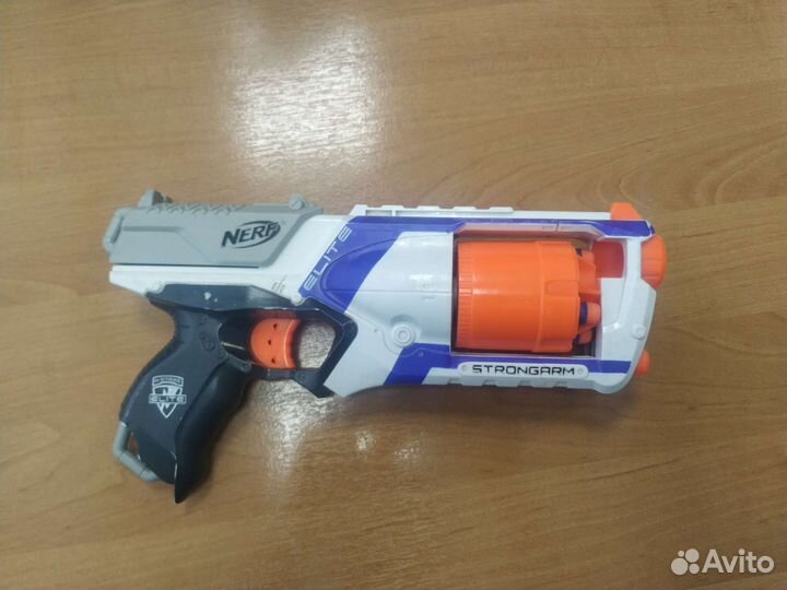 Пистолет Nerf Strongarm