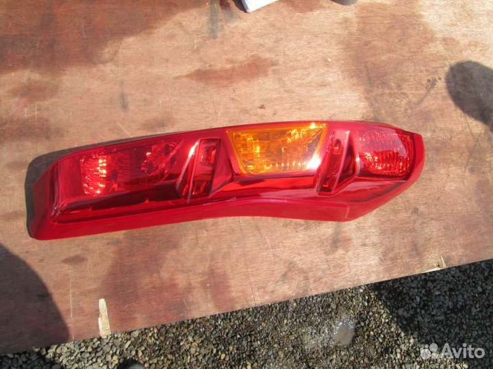 Стоп левый Nissan Xtrail NT31 MR20DE 2008/2
