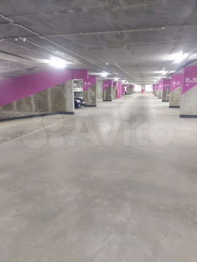 Машиноместо, 14 м²