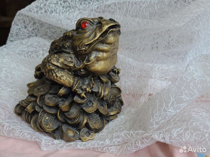 Денежная лягушка (статуэтка) из металла