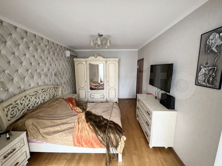 4-к. квартира, 120 м², 3/6 эт.