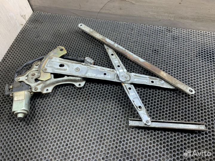 Стеклоподъемник задний правый FX 35 S50 Инфинити