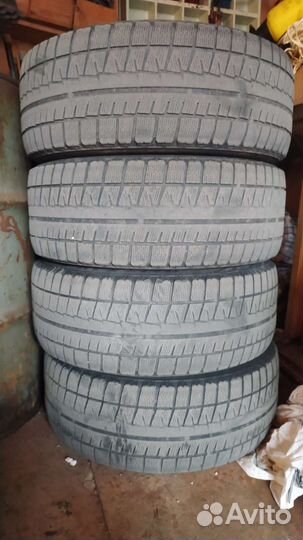 Bridgestone Blizzak Revo GZ 205/55 R16