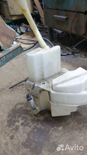 Бачок омывателя Volvo xc90