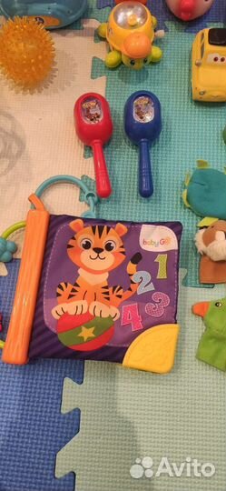 Игрушки для малыша пакетом