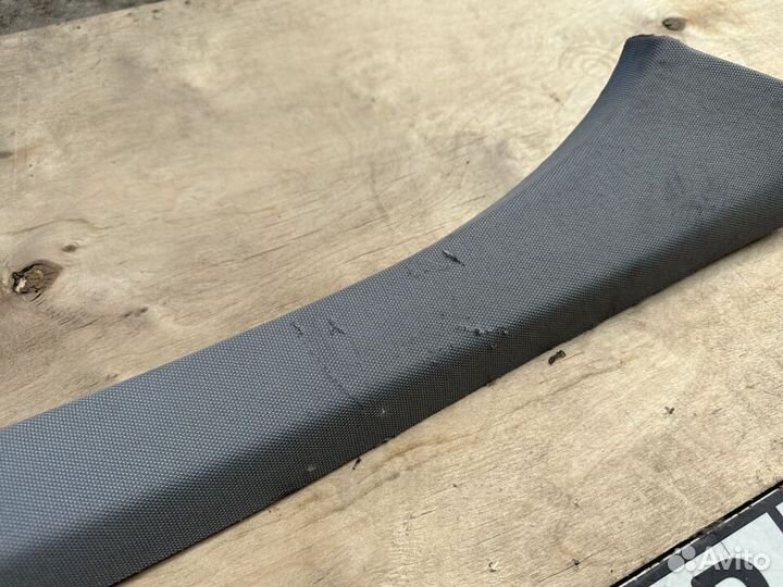 Обшивка передней правой стойки Astra H 2007