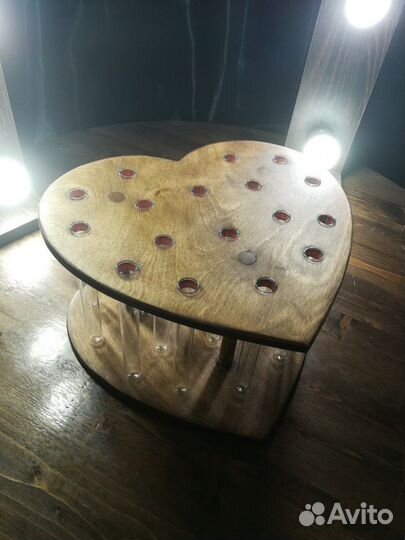 Деревянные боксы (вазы) с пробирками для роз