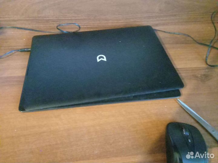 Ноутбук на запчасти