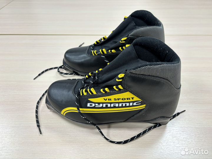 Новые лыжные ботинки Dynamic