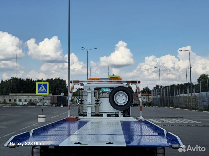 Isuzu Elf (N-series), 2023