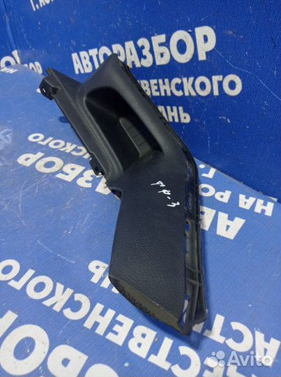 Боковая накладка центральной консоли Ford Focus 3