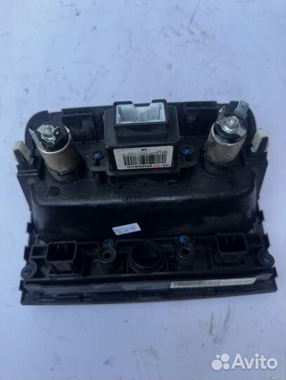 Накладка центральной консоли kia sorento