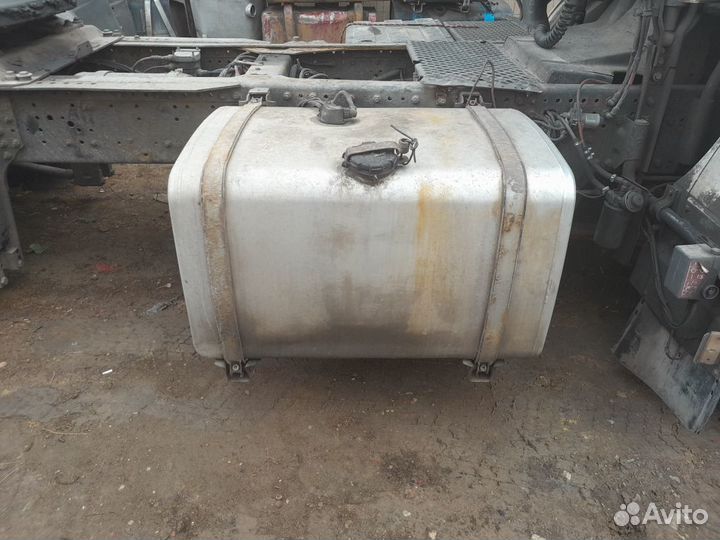 Топливный бак на iveco алюминиевый 400 литров