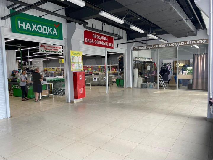 Торговая площадь, 880 м²