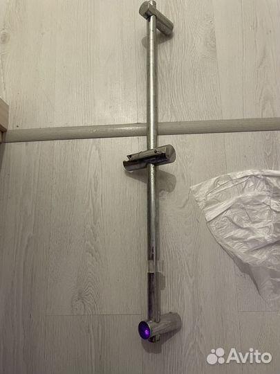 Ванна со смесителем и стойкой под установку