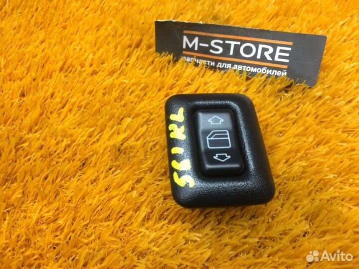 Кнопка стеклоподъемника задняя левая Mercedes-Benz