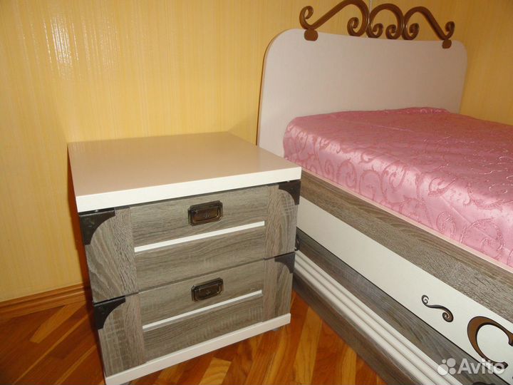 Набор детской мебели