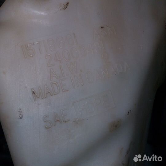 Бачок омывателя Chevrolet Blazer 1998г