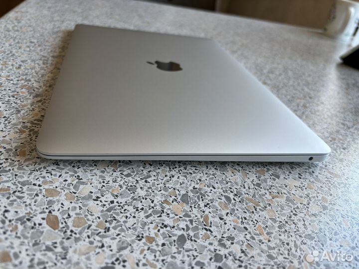 Macbook air 13 m1 8 256 silver