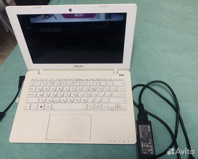 Ноутбук asus