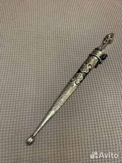 Пустышка для танцев, декор