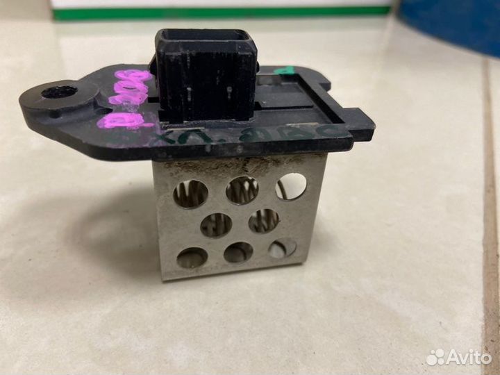 Резистор печки Peugeot 206 хетчбек KFW10FST6PSA