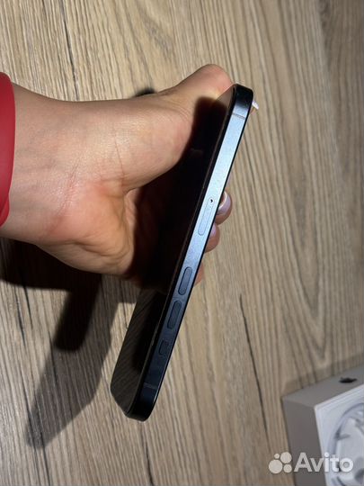 iPhone 15 Pro, 256 ГБ