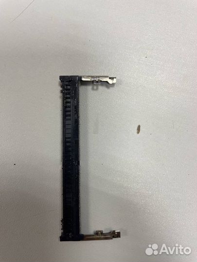 Слот под оперативную память ddr4